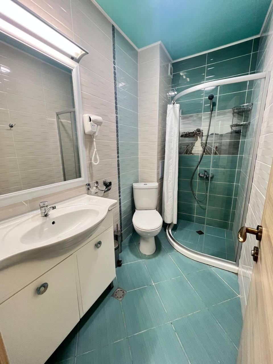 Family Hotel Gallery Slăntjev Brjag Exteriör bild