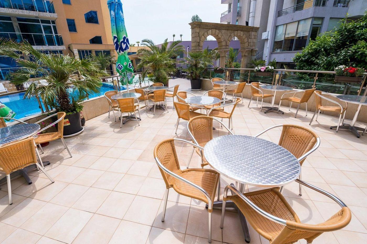 Family Hotel Gallery Slăntjev Brjag Exteriör bild