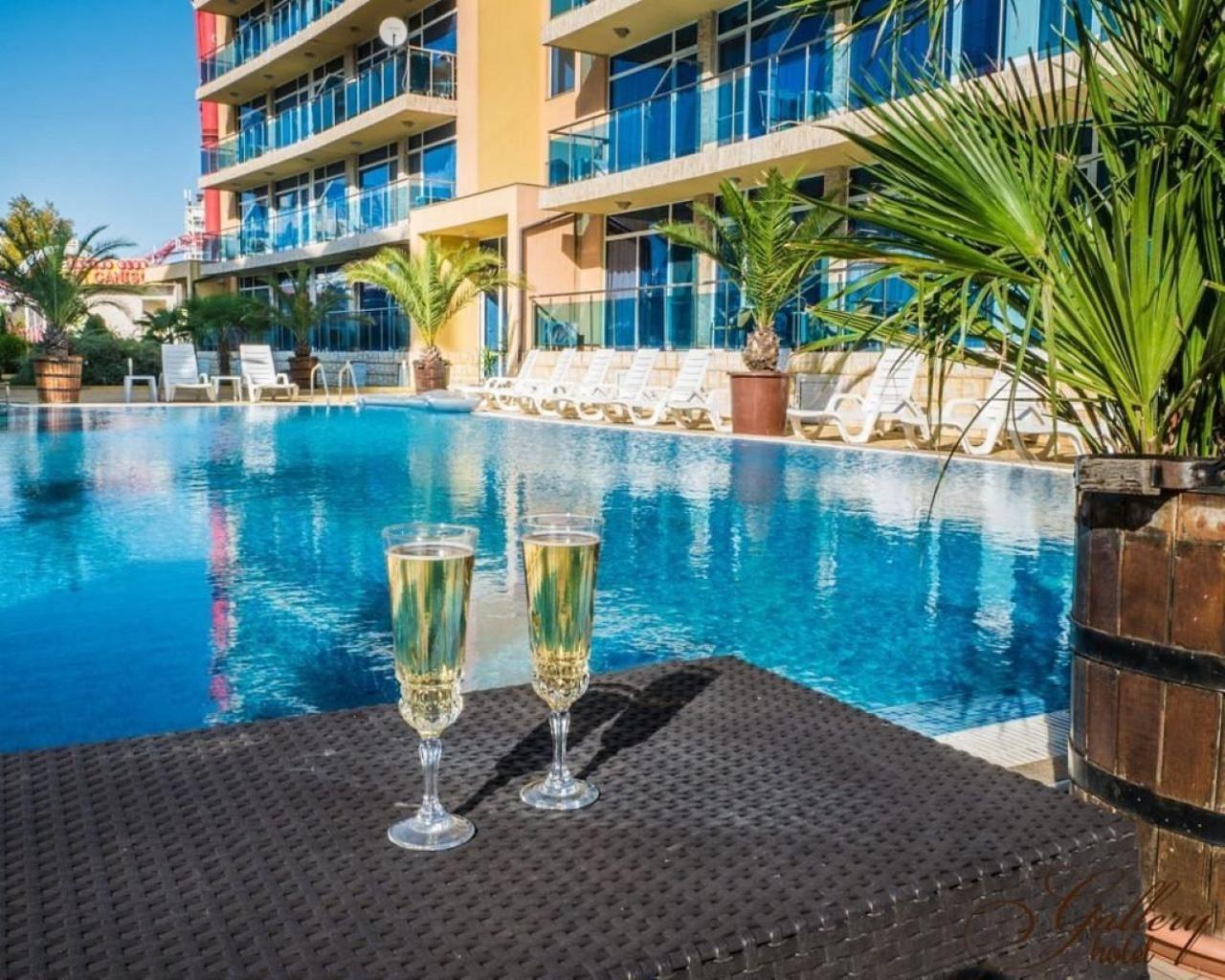Family Hotel Gallery Slăntjev Brjag Exteriör bild
